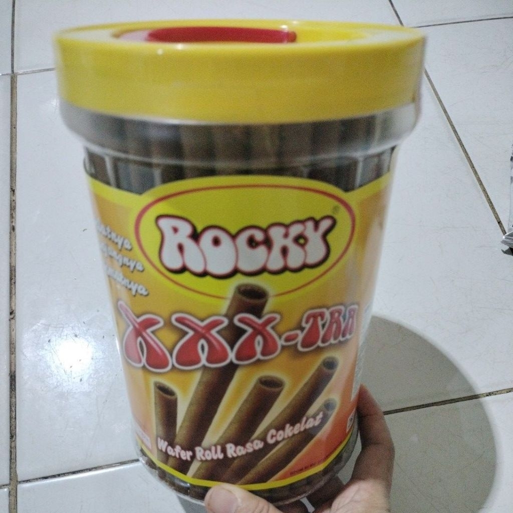 

Rocky wafer roll extra rasa coklat 620g
