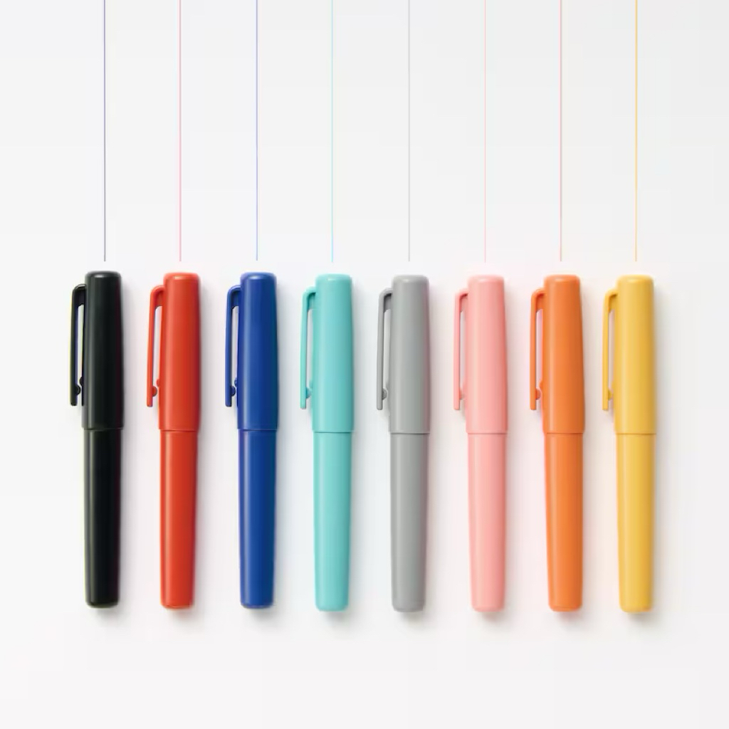 

MUJI Compact Gel Ink Ballpoint Pen 8 Colors Set | Satu set bolpen gel pen warna isi 8