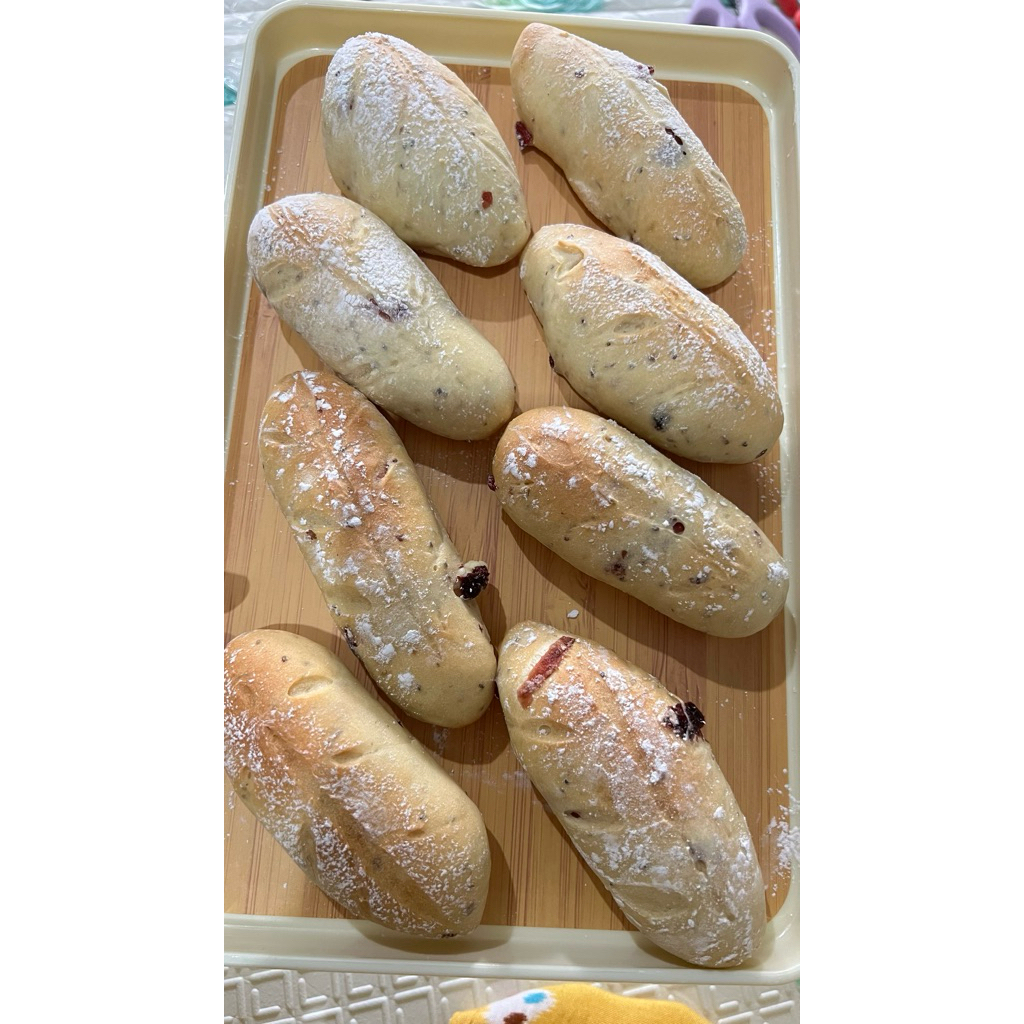 

Cranberry Cheese Bread Mini