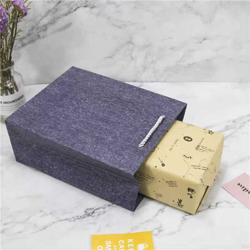 

PAPERBAG MOTIF SERAT DENIM / PB80