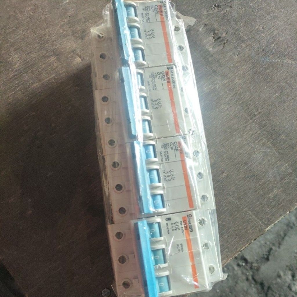 mcb 3p C32 PLN 10A 16A 20A