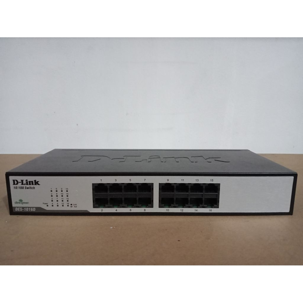 D-Link DES-1016D