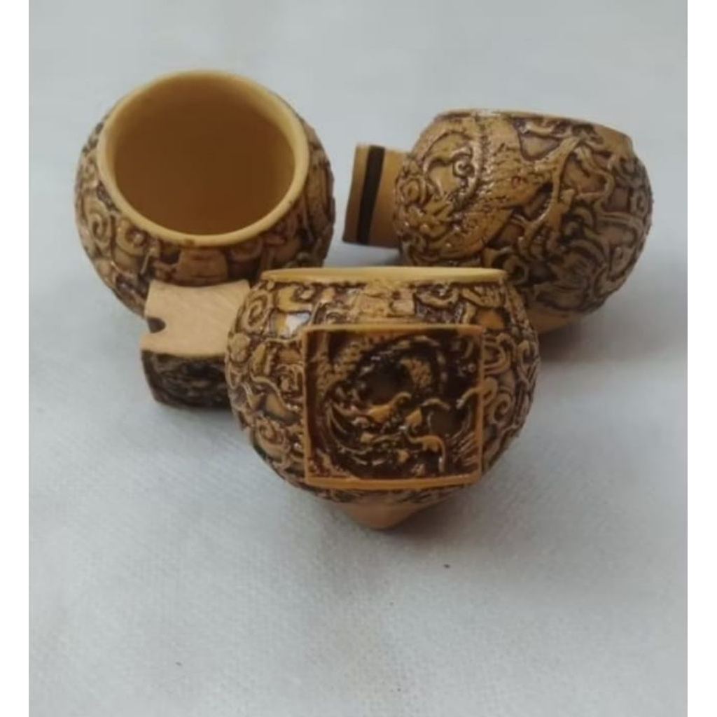 cepuk pleci/konin bahan fiber resin ukiran naga