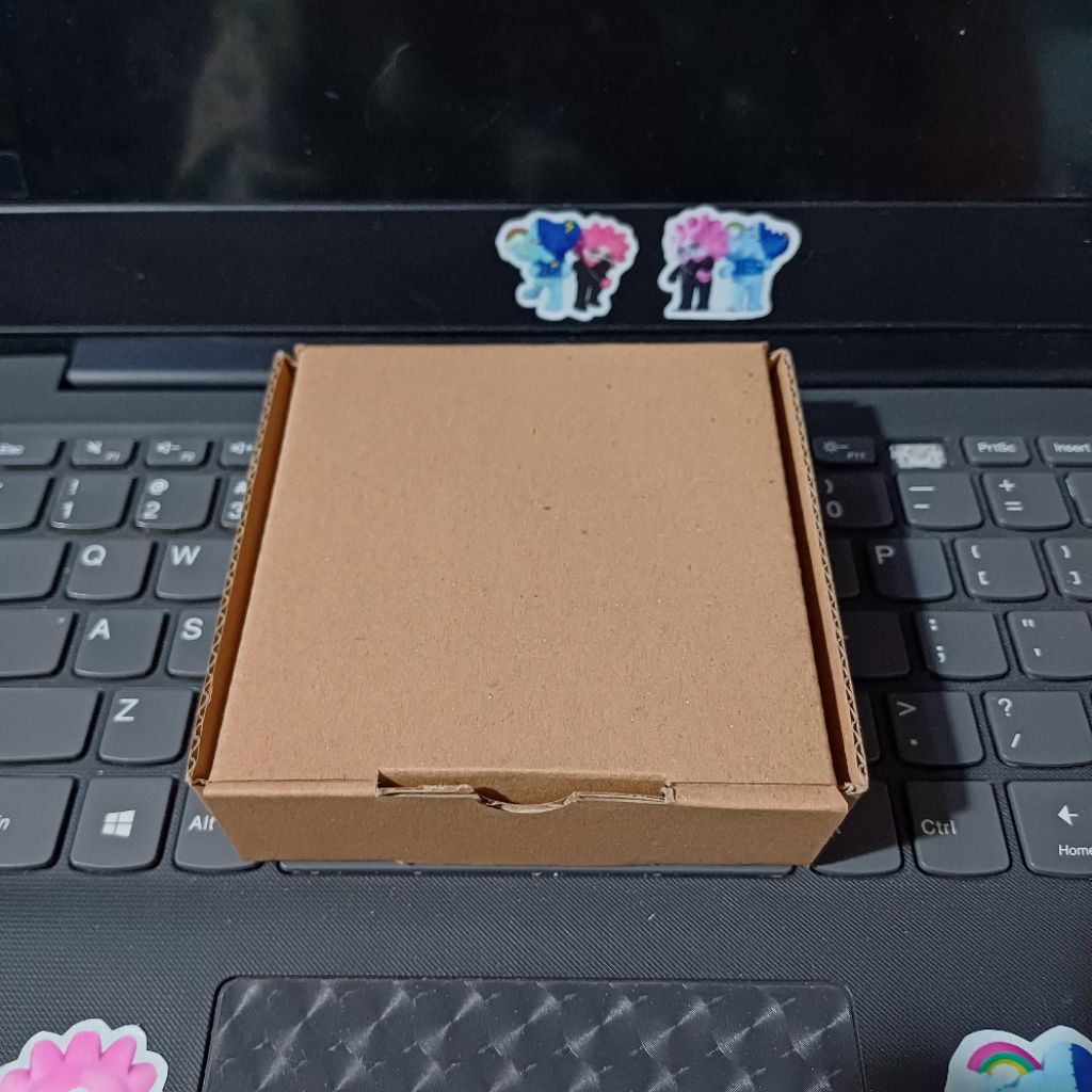 

box packing kecil untuk polaroid/photocard