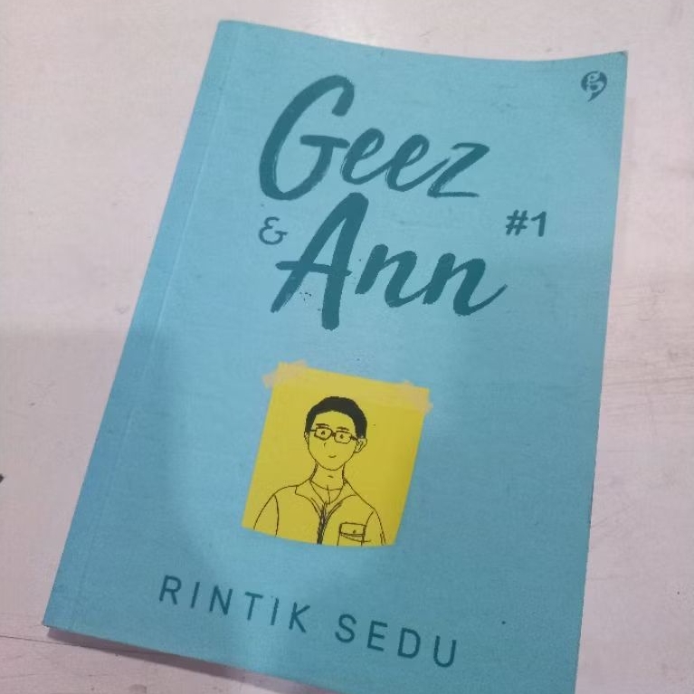 PRELOVED NOVEL GEEZ & ANN #1