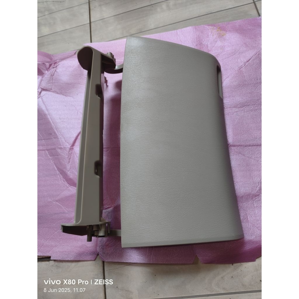 Tutup Laci Atas Innova 2005 - 2015 Complit