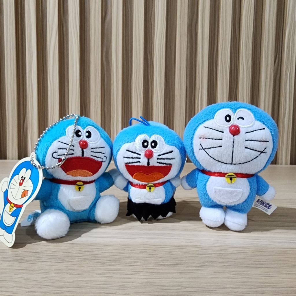 BONEKA KECIL DORAEMON FUJIKO