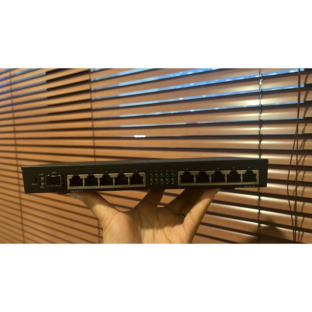 MikroTik RB 4011 iGS + RM / RB4011 / RB4011 iGS+RM