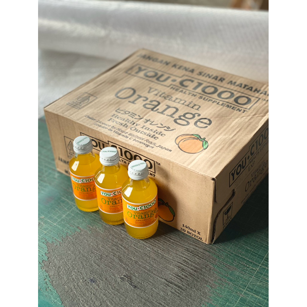 

MINUMAN VITAMIN YOU C1000 ORANGE BOTOL KACA 140ml kemasan karton isi 30 botol