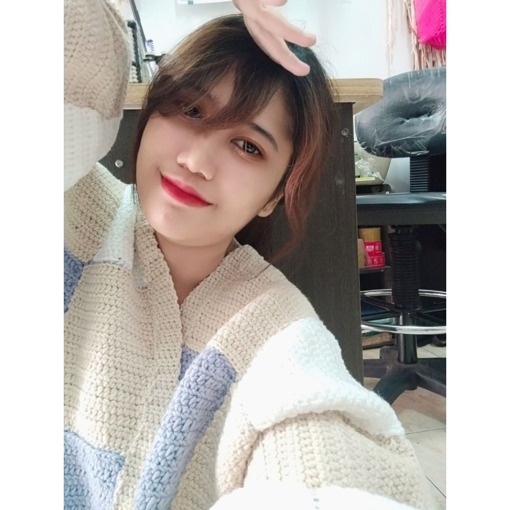 Handmade Patchwork Crochet Cardigan – Balloon Sleeves & Soft Neutrals