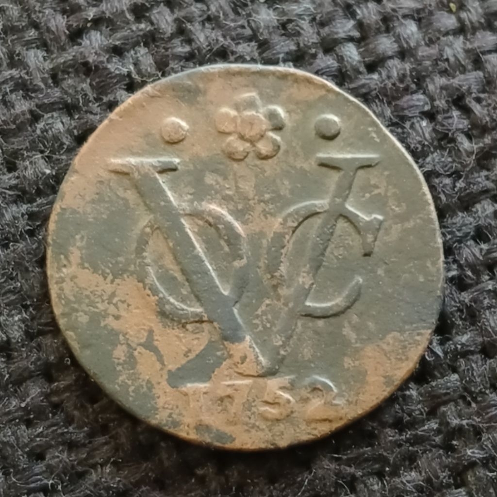 Koin Kuno VOC 1/2 Duit tahun 1752 mint Holland ukuran kecil 1,7 cm