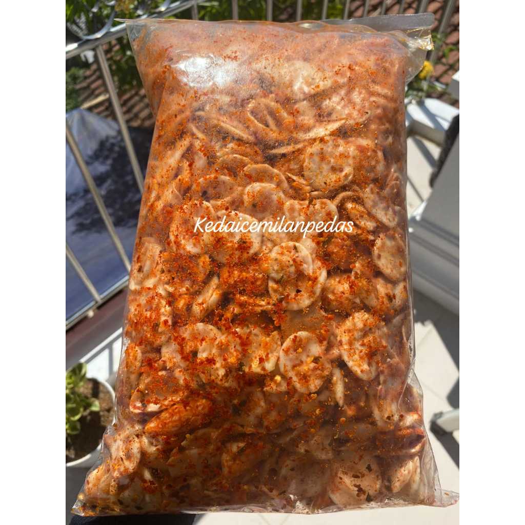 

seblak kerupuk putih/kemplang pedas daun jeruk 1kg