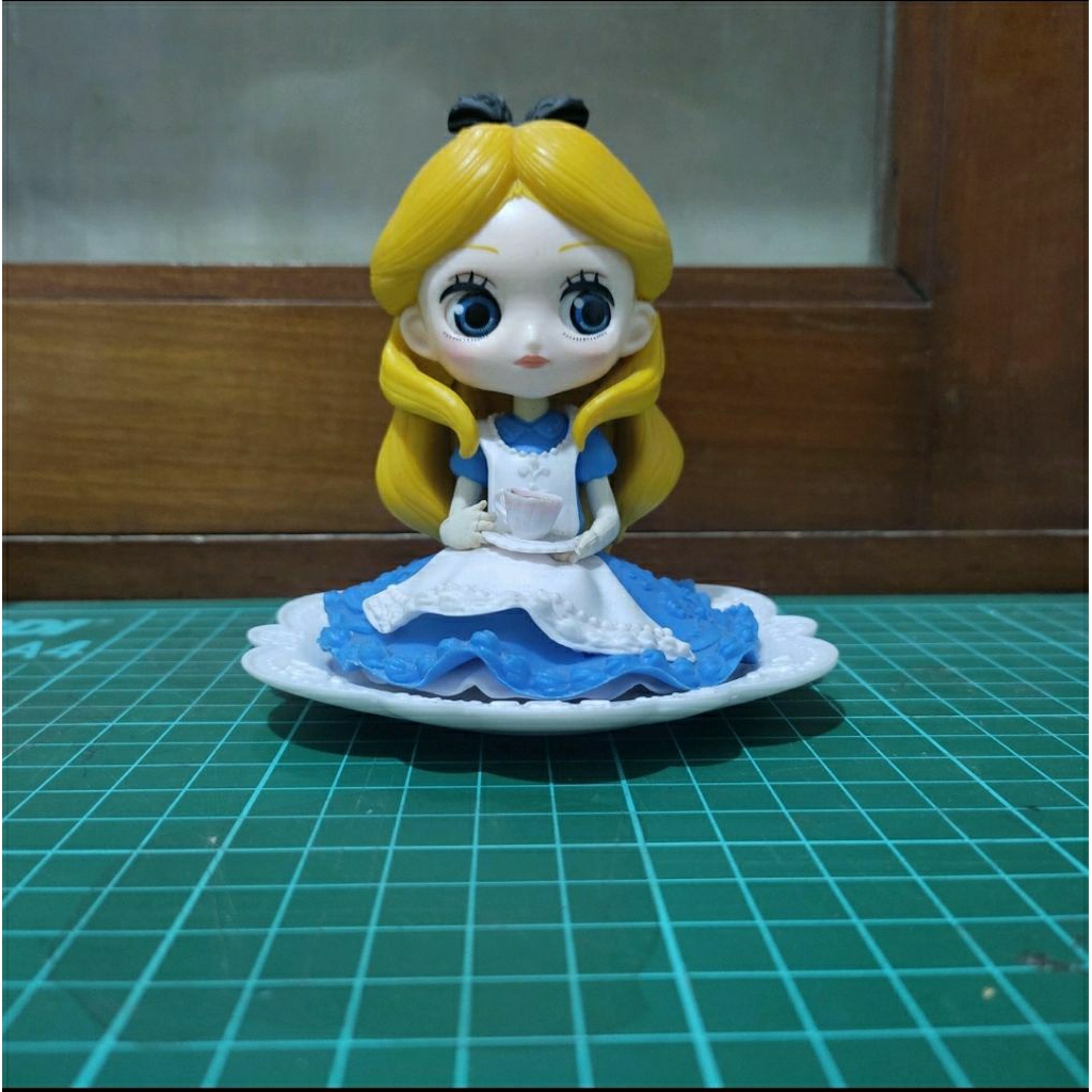 Q Posket Disney Princess Alice In Wonderland