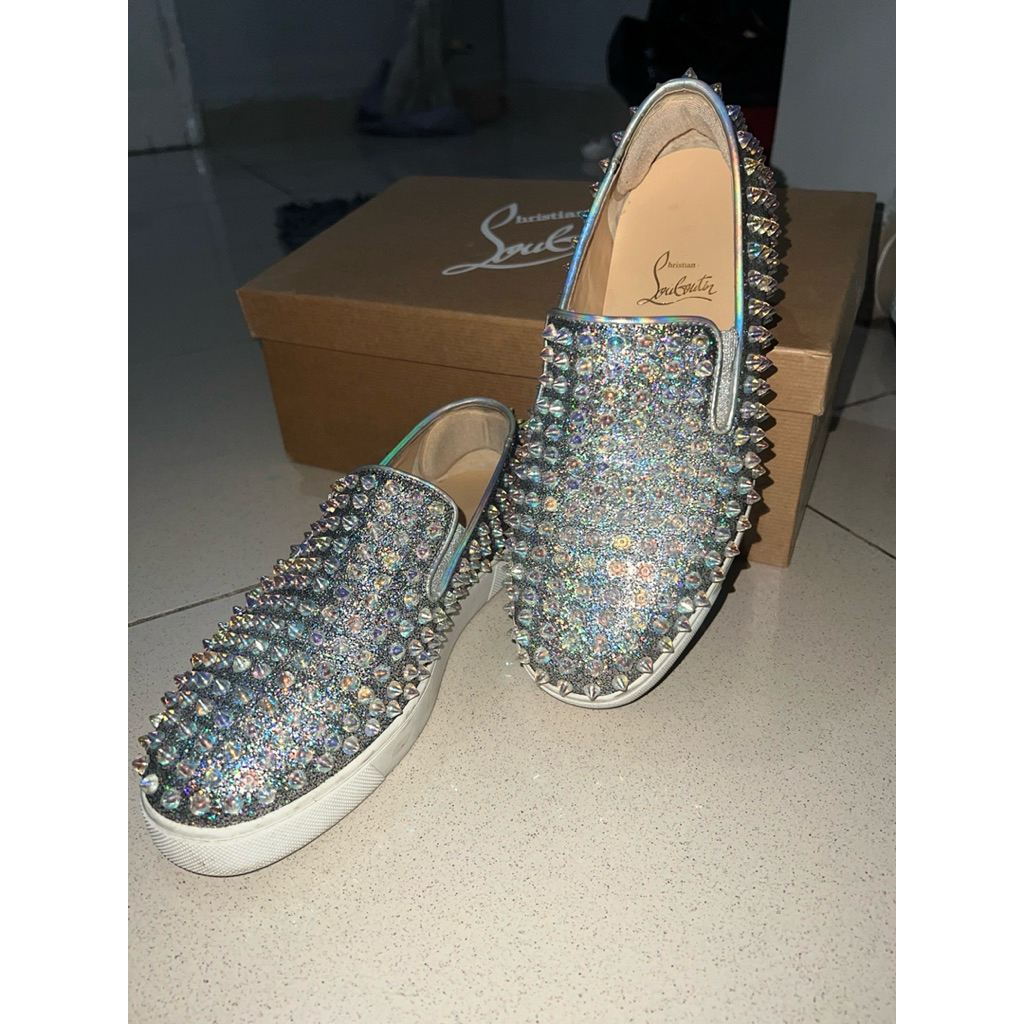 christian louboutin sepatu roller boat spike loafer