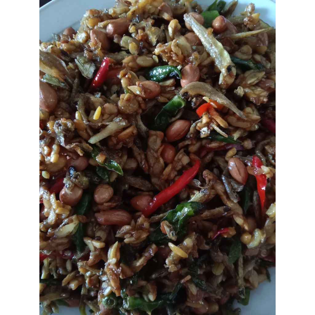 

Lauk Sambal kering Teri Kacang Tempe ukuran toples 1000 ml