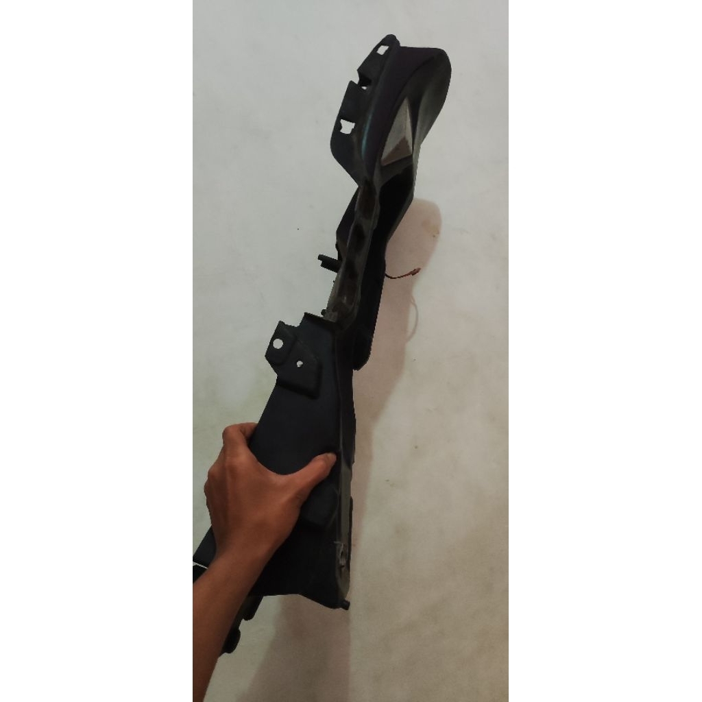 undertail cb150r old