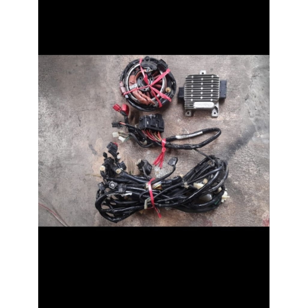 ECU ECM.Pengapian  Set ECU ECM KABEL BODY VARIO 150 LED OLD K59 2015-2017 ORIGINAL ( Copotana)