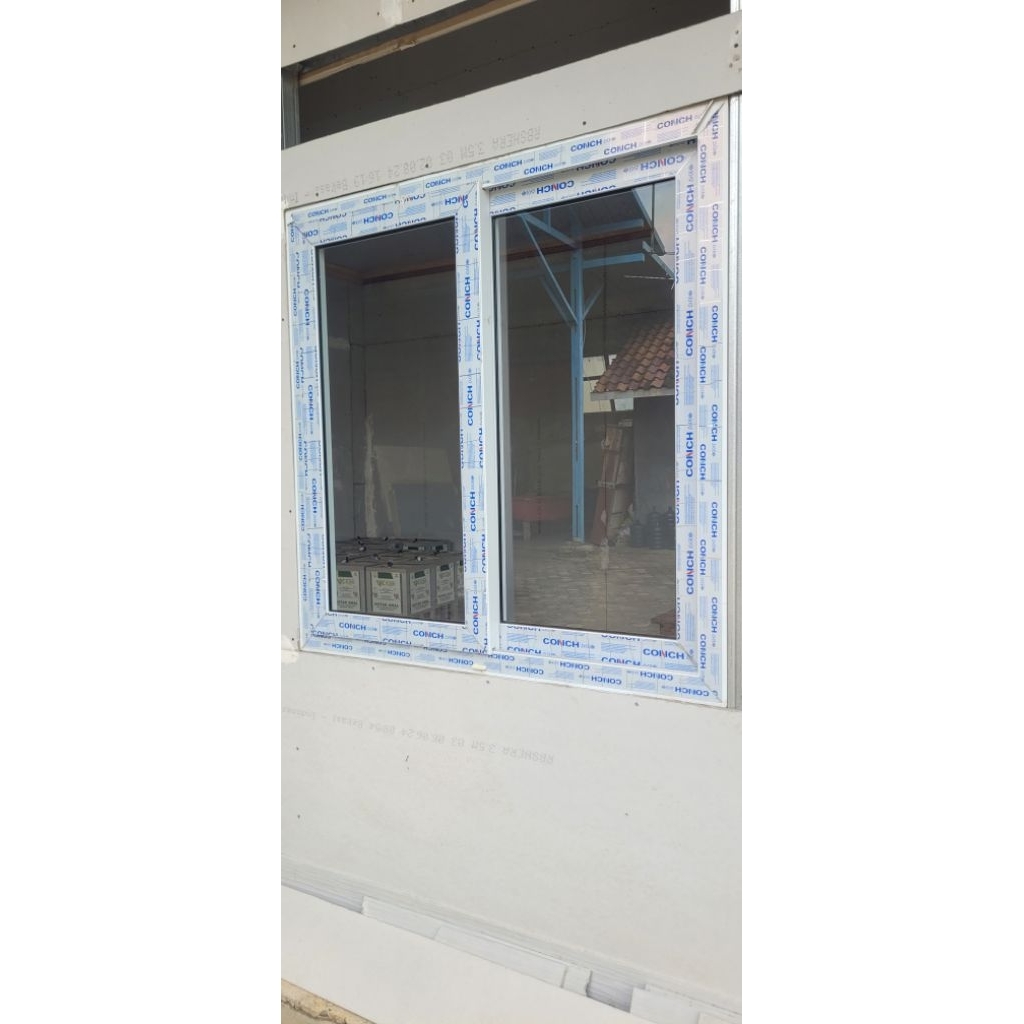 jendela swing upvc conch 120x120 cm putih