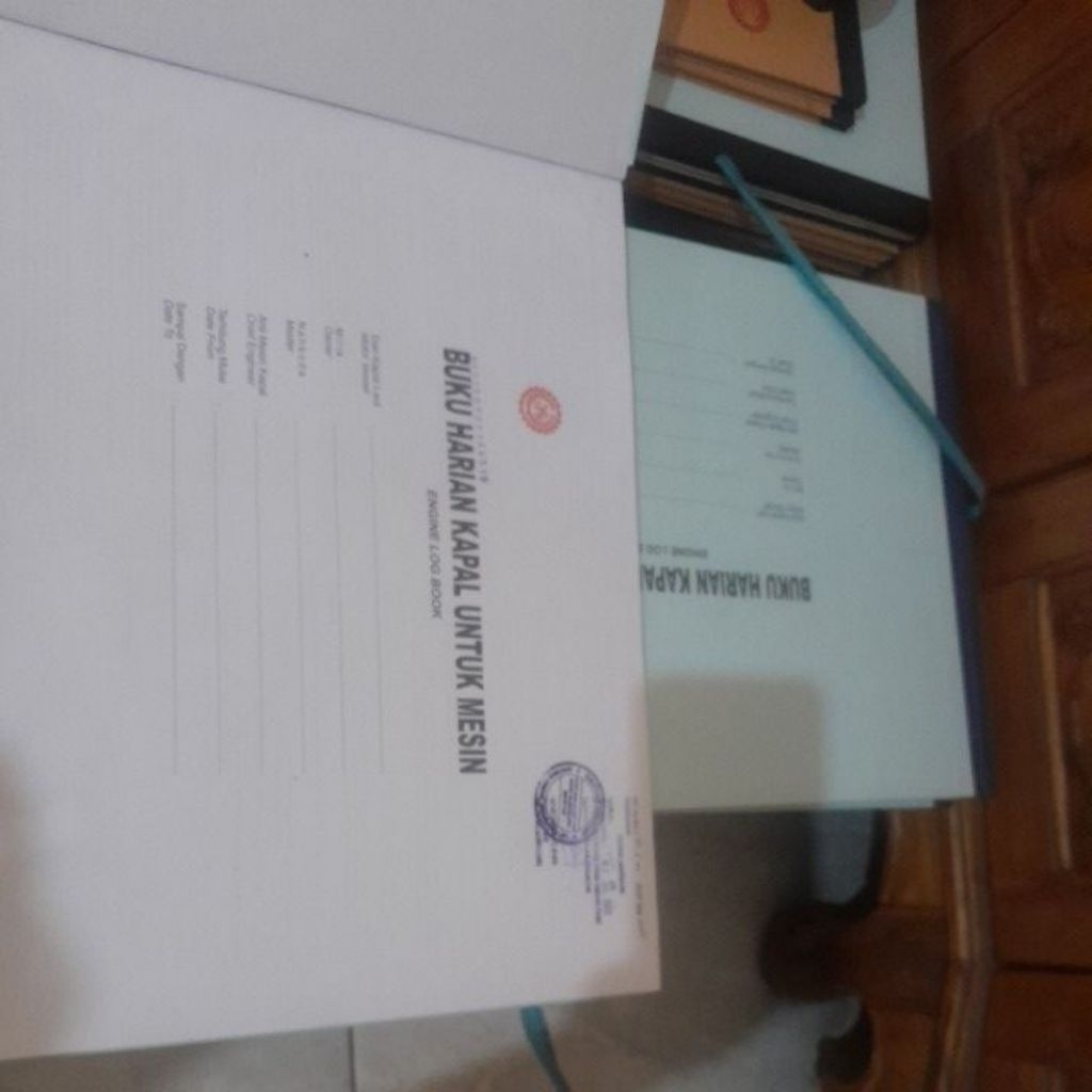 Engine log book / Buku jurnal mesin besar