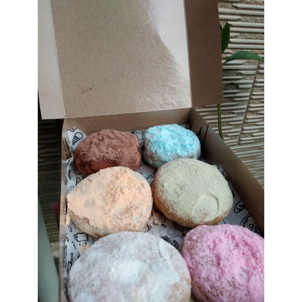 

Donat susu Ami Ading, Donat Susu Tabur viral
