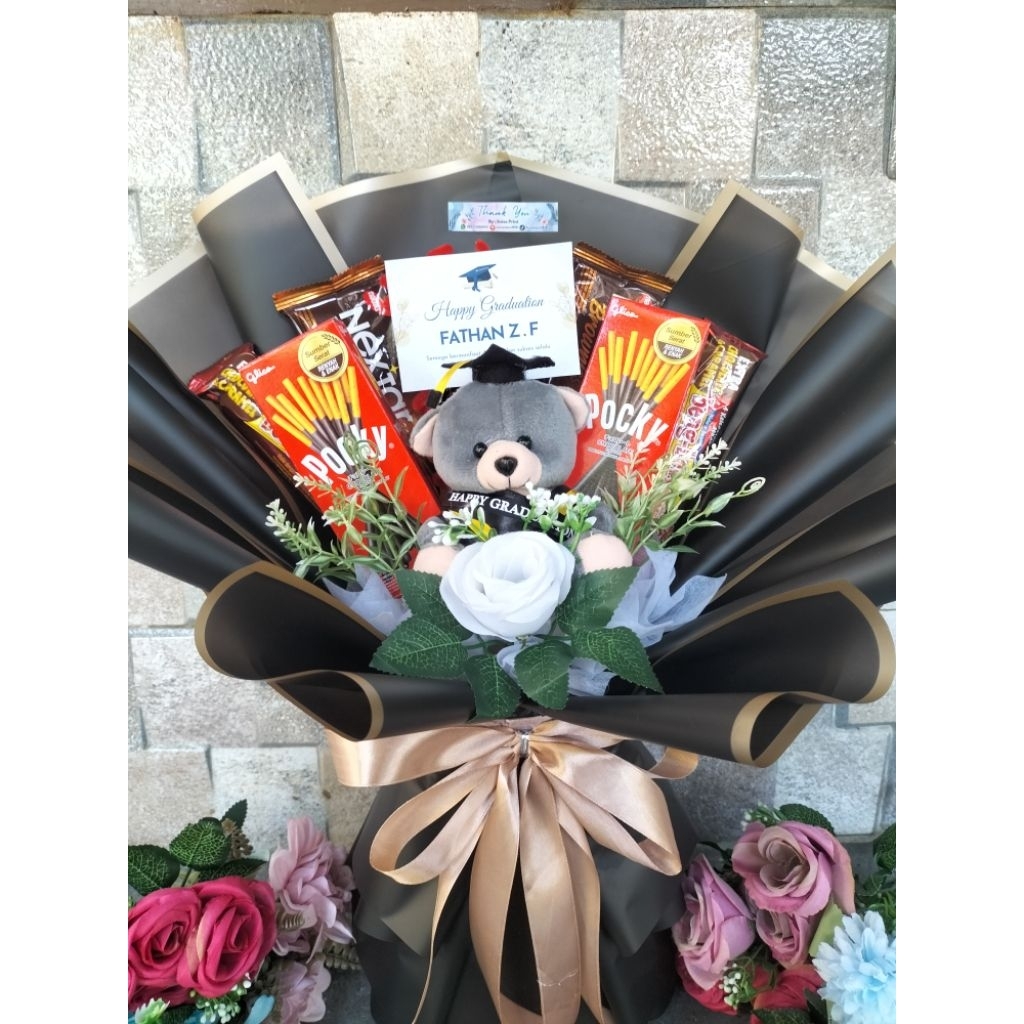 

Buket Boneka Mix Snack || Made by Order