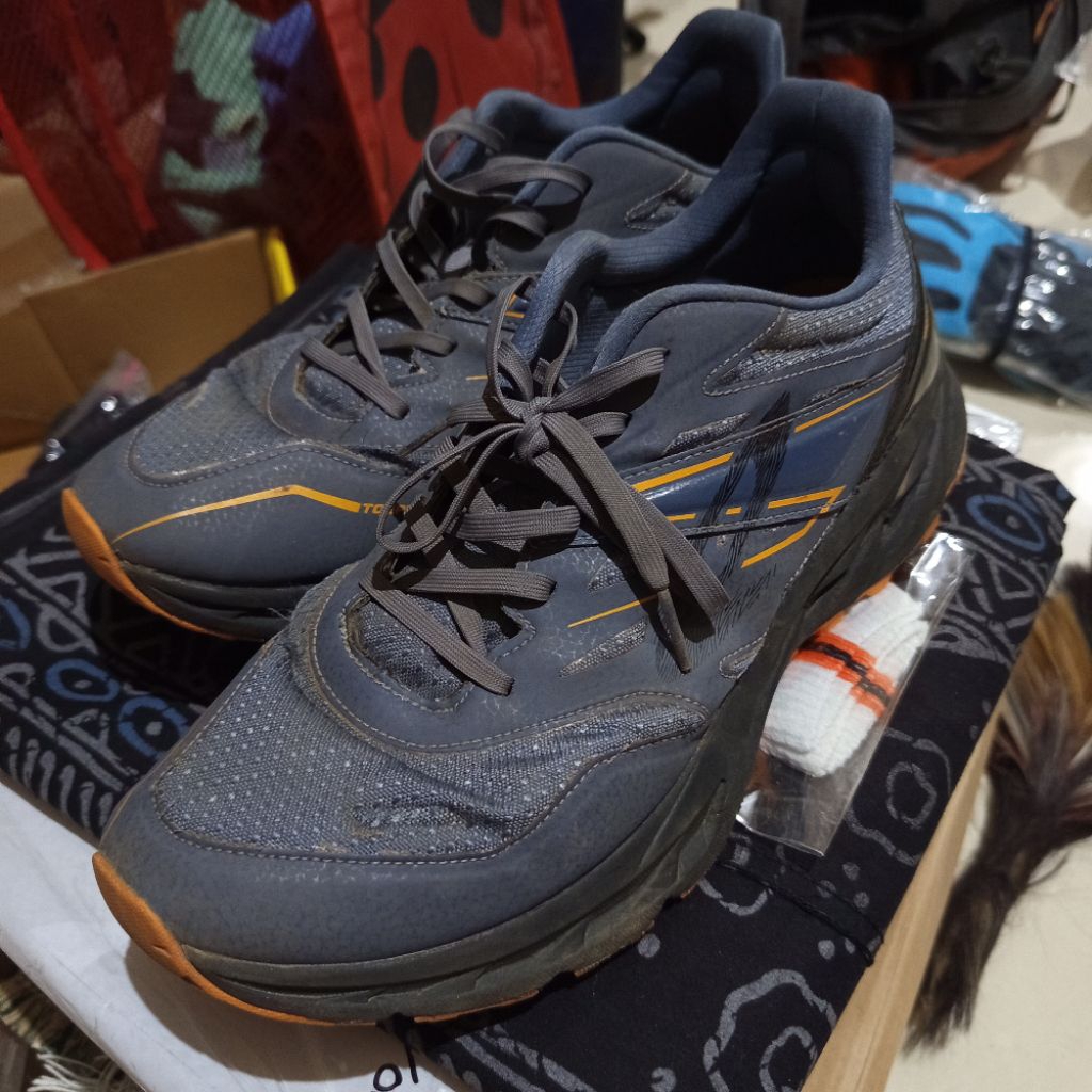 sepatu trail run 910 yuza evo