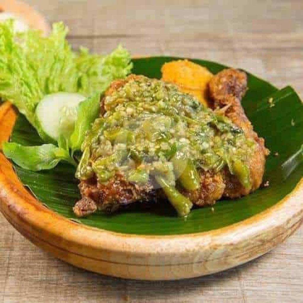 

Paket nasi ayam cabe ijo