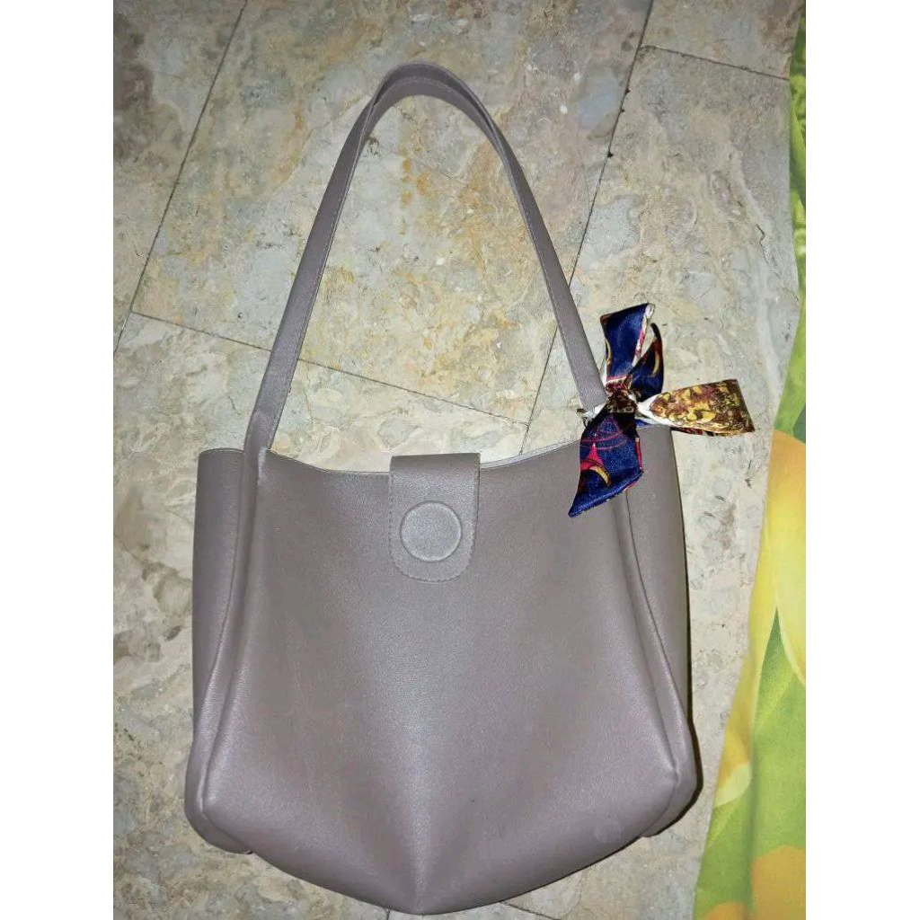 Paket tas wanita kulit + Softcase hp oppo