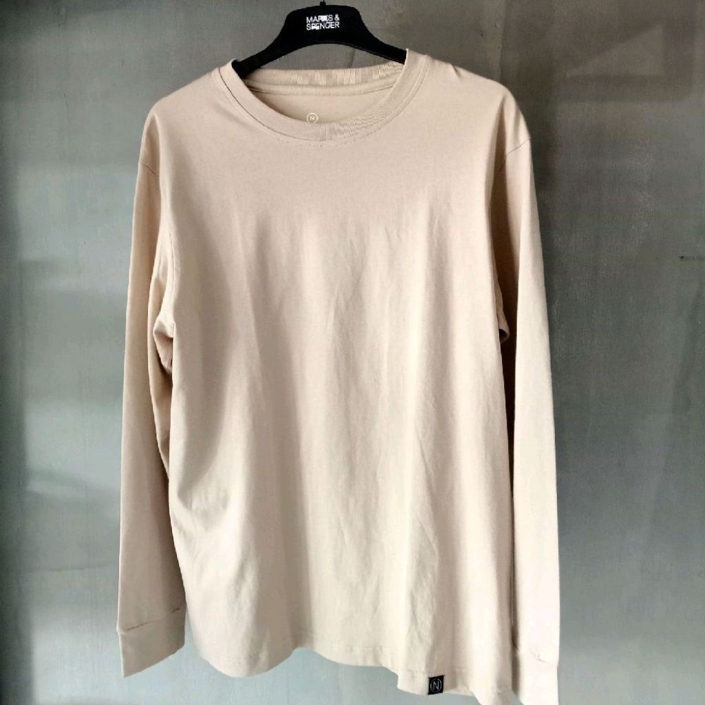 Nevada Kaos Plain Basic Lengan Panjang Pria