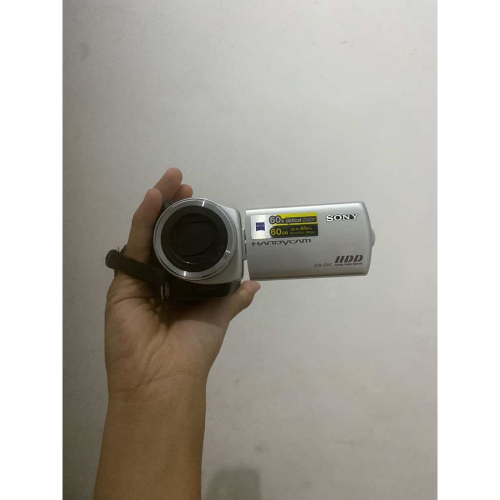Sony vintage Handycam DCR-47