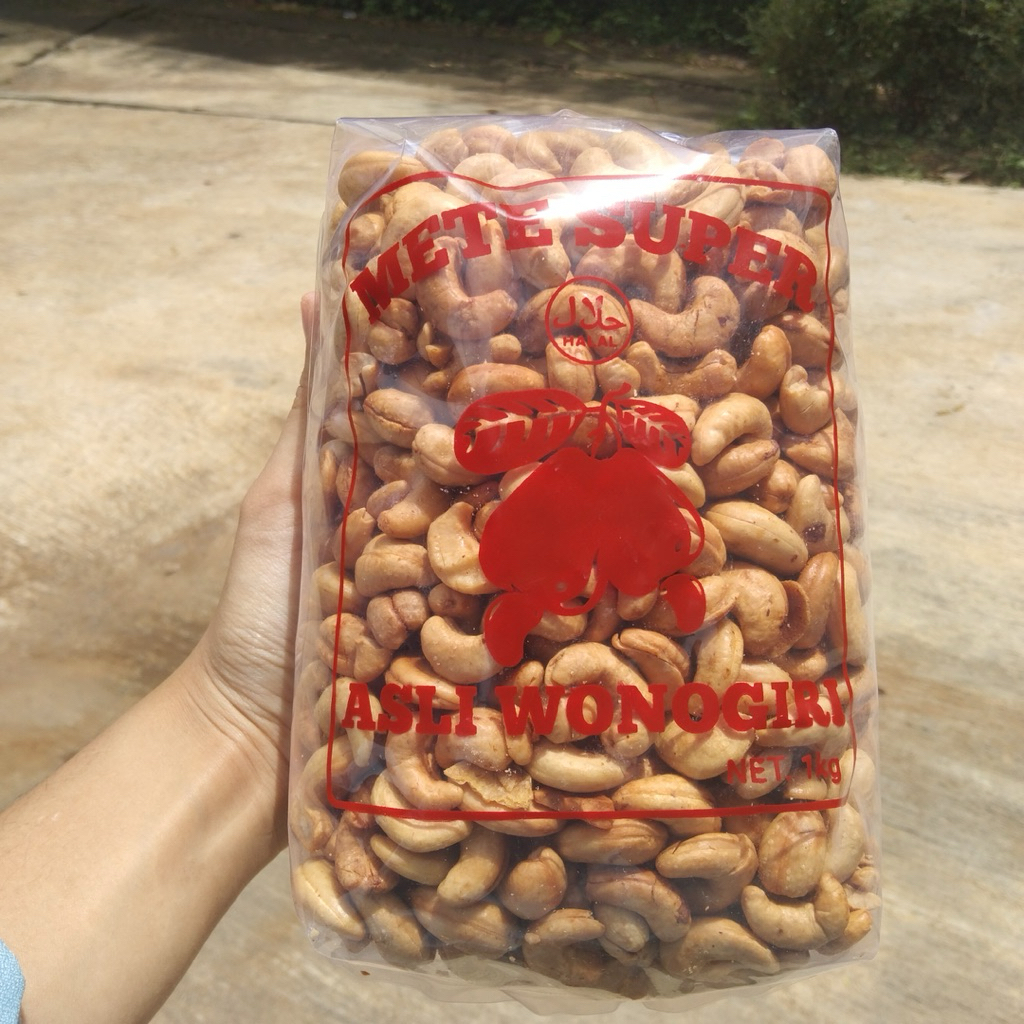 

(1kg)KACANG METE MEDE GORENG BAWANG VARIAN BEST SELLER