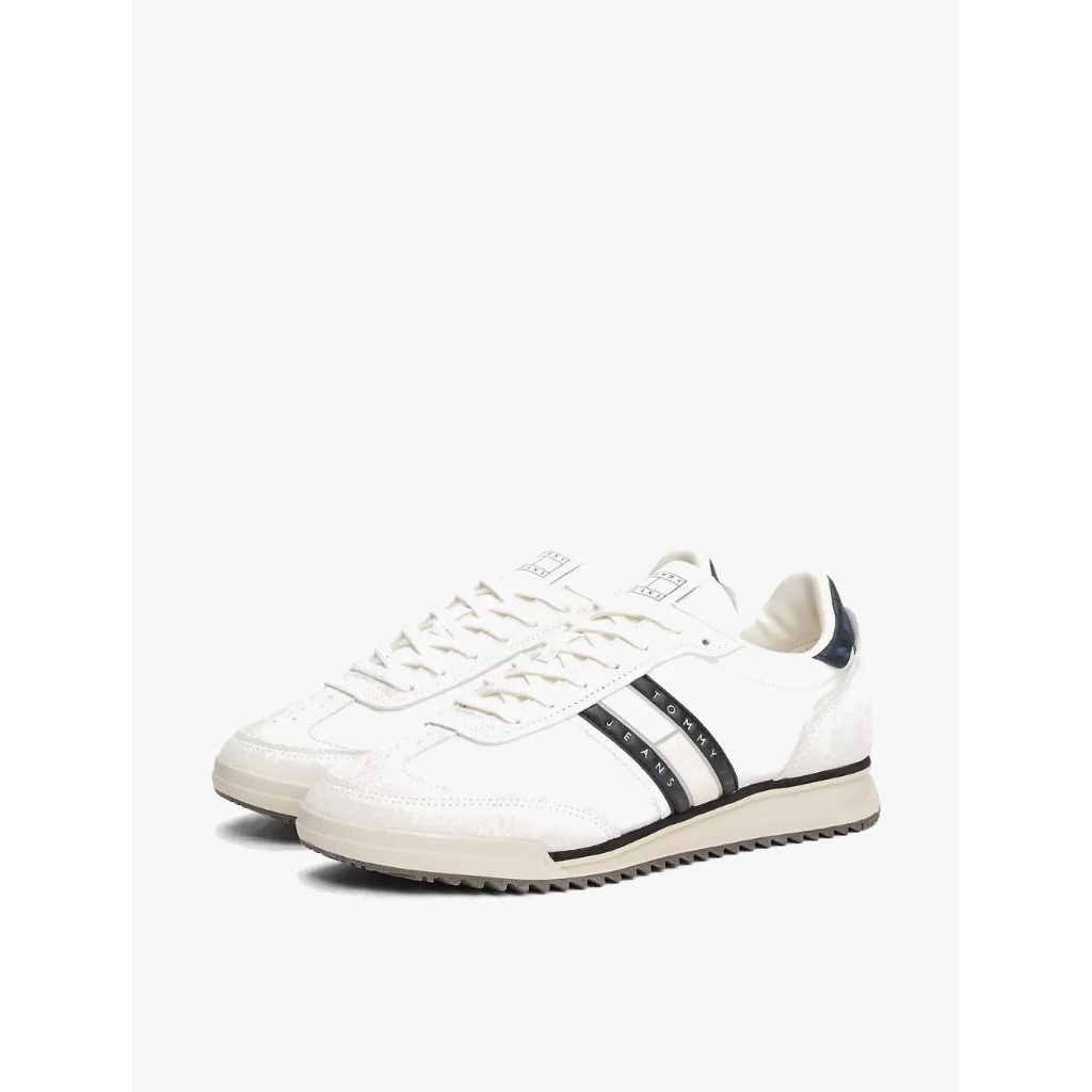 Tommy Hilfiger Men's Jeans - Mixed-Media Runner Sepatu Sneaker Pria - White