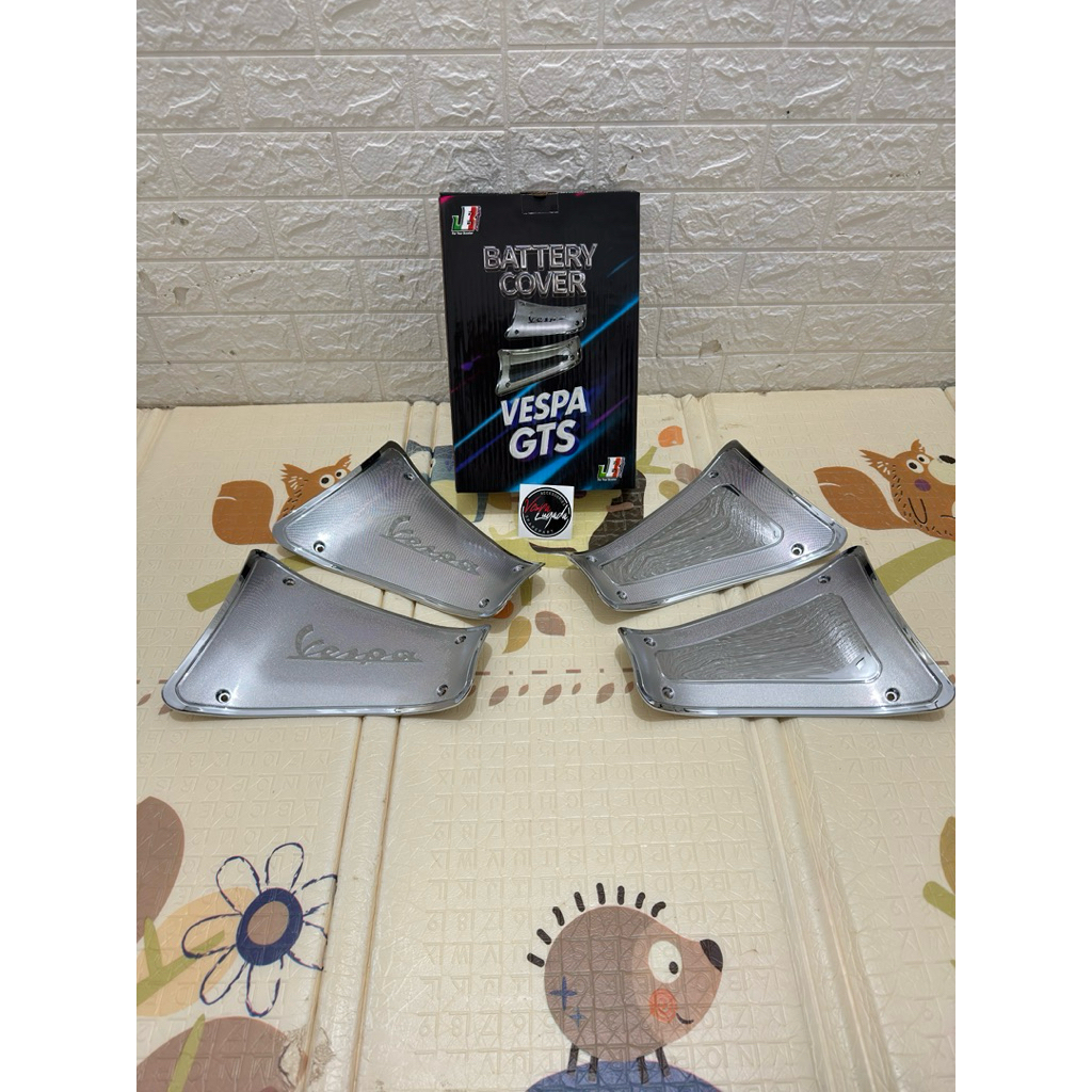 JB Design battery cover/Cover aki JB Design vespa GTS GTV GTL