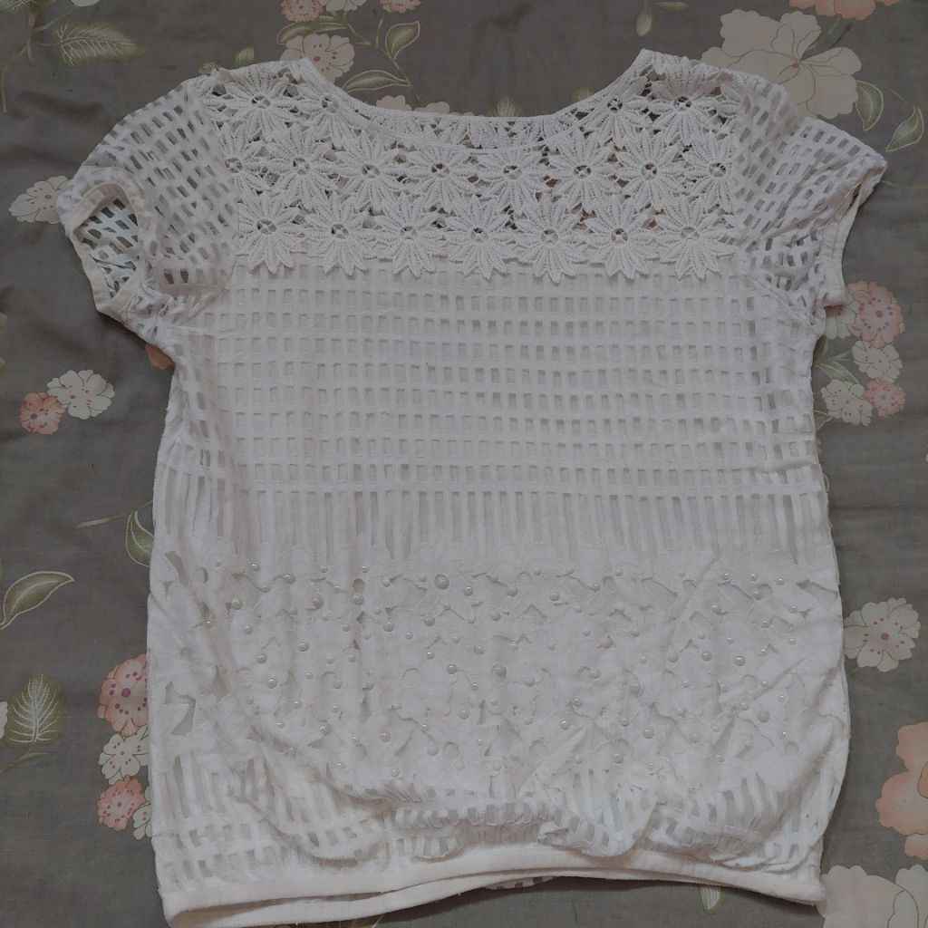 blouse atasan putih wanita renda lace brukat