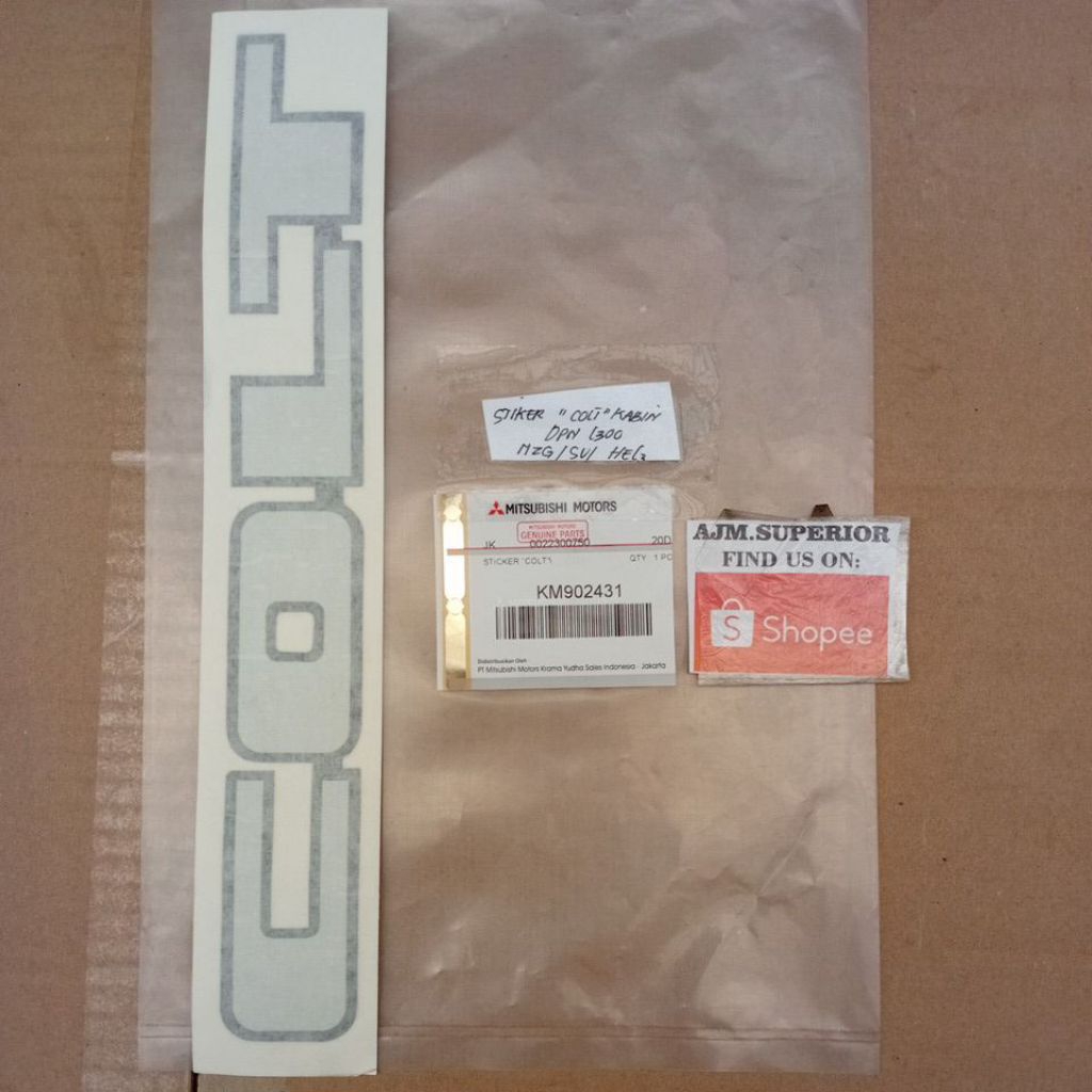 Stiker COLT L300 Bagian Depan Ori Mitsubishi 100% KM902431