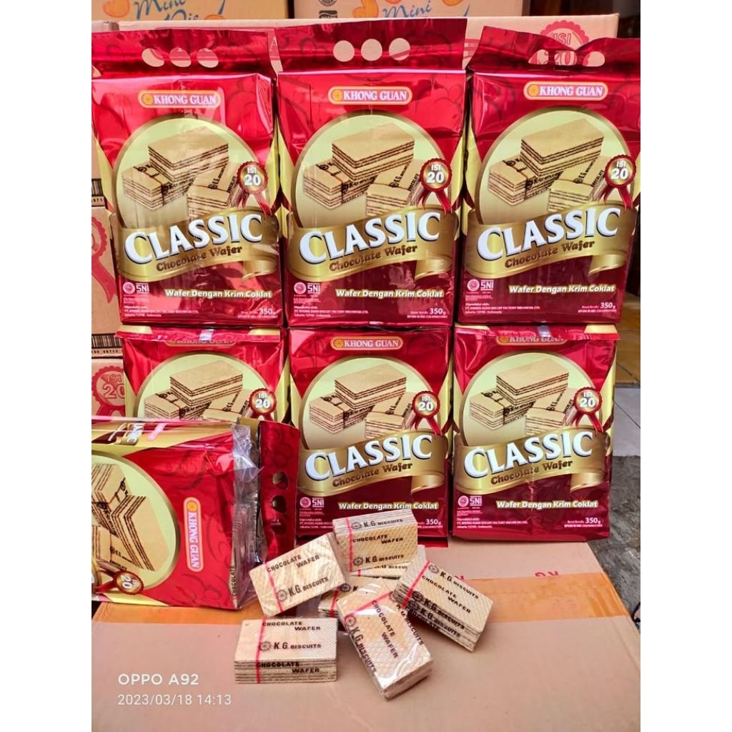 

KHONG GUAN CLASSIC CHOCOLATE WAFER NETTO 375 GR MURAAH