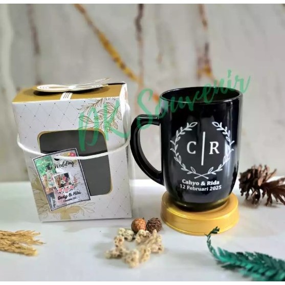 (TANPA PO) SOUVENIR GELAS MUG HITAM JUMBO KEMAS BOX. (AB)