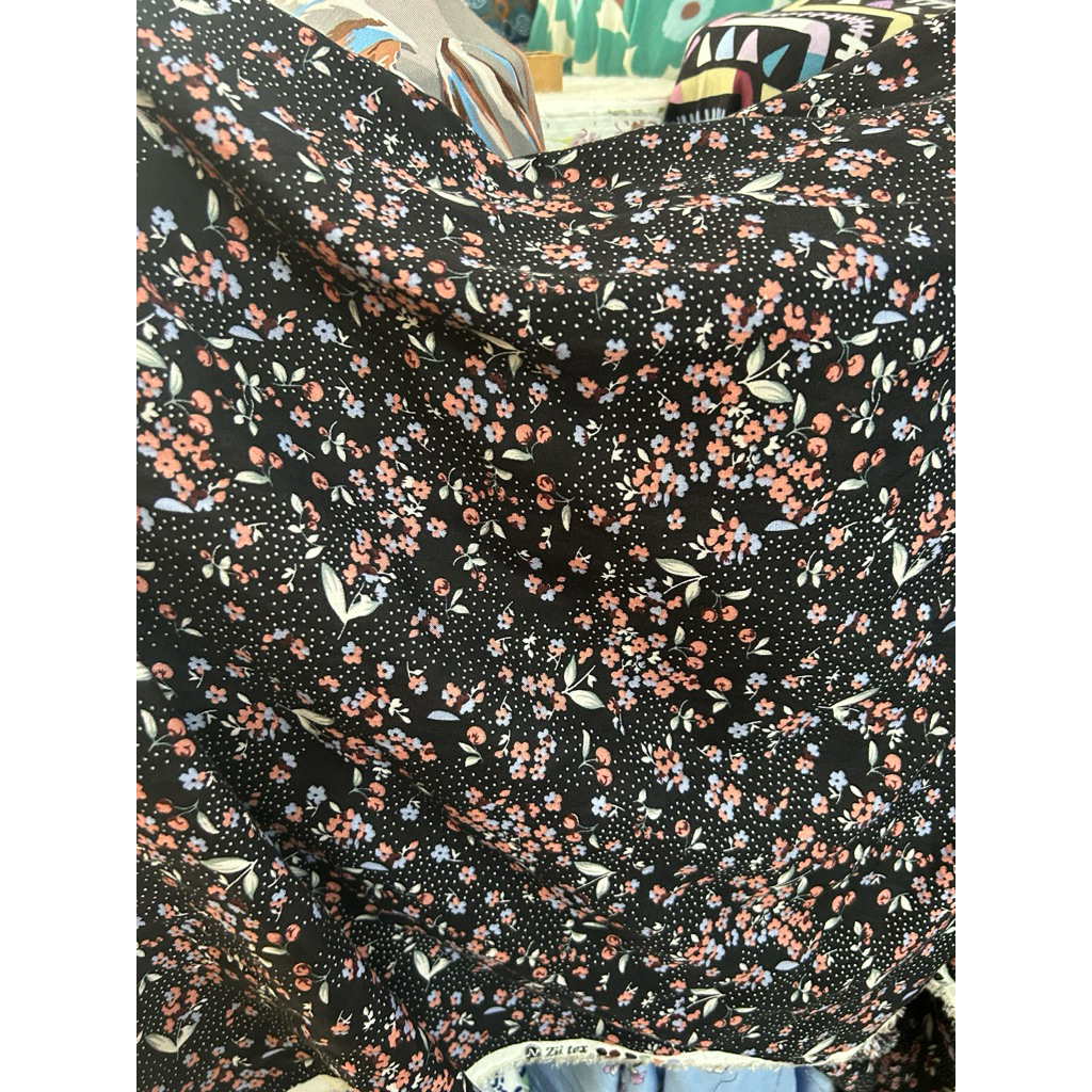 KATUN RAYON MOTIF BUNGA KECIL