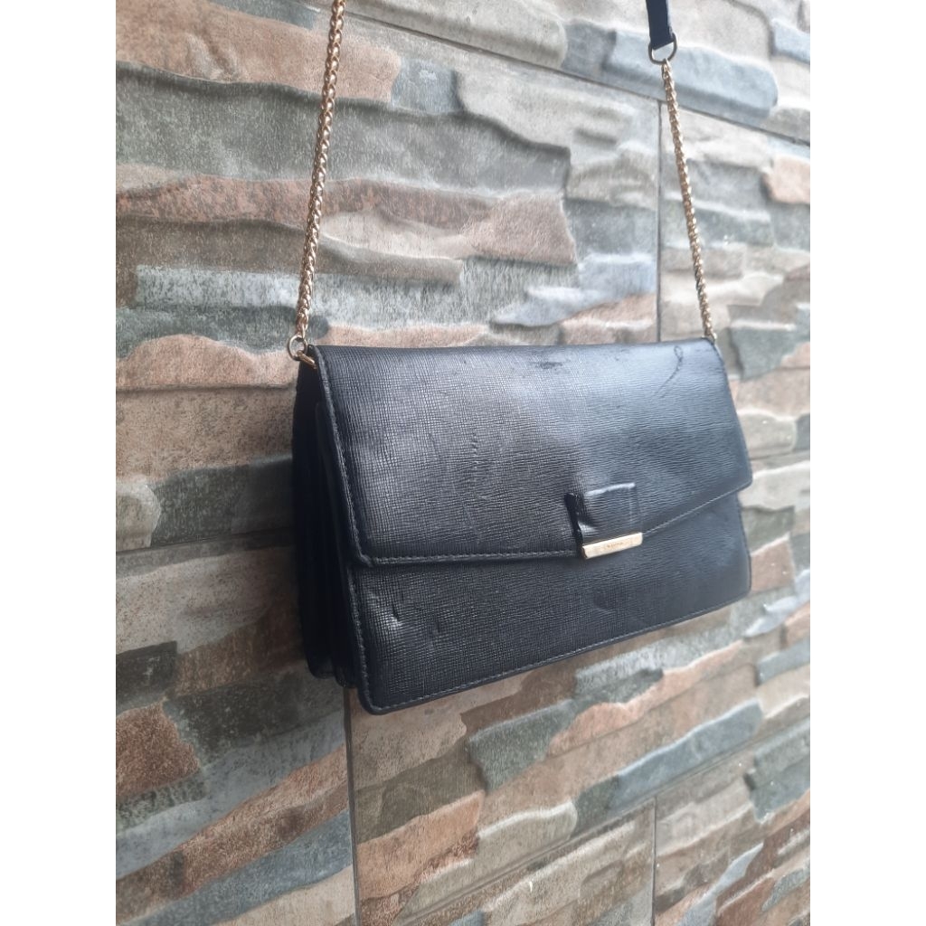 BEANPOLE Sling Bag Hitam - TAS PRELOVED