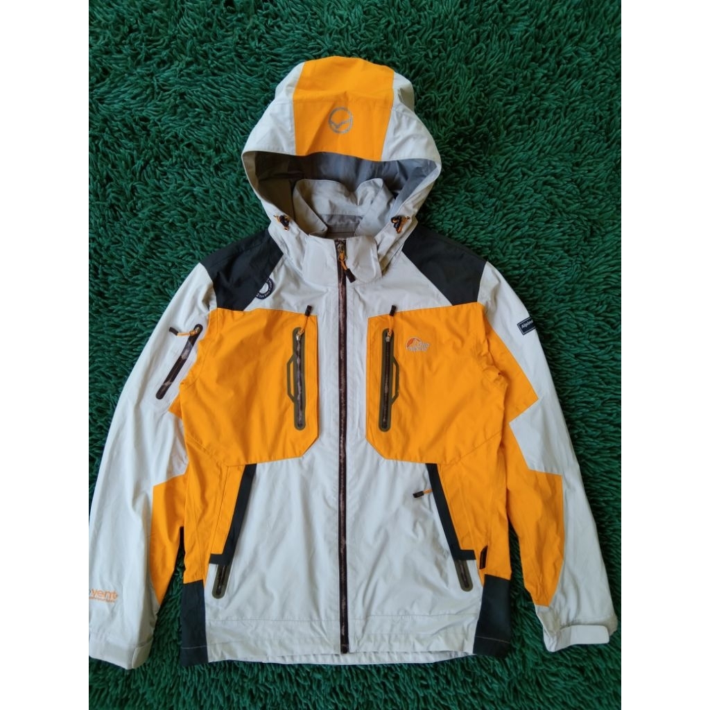 LOWE ALPINE event - Jaket Outdoor / Jaket Gunung