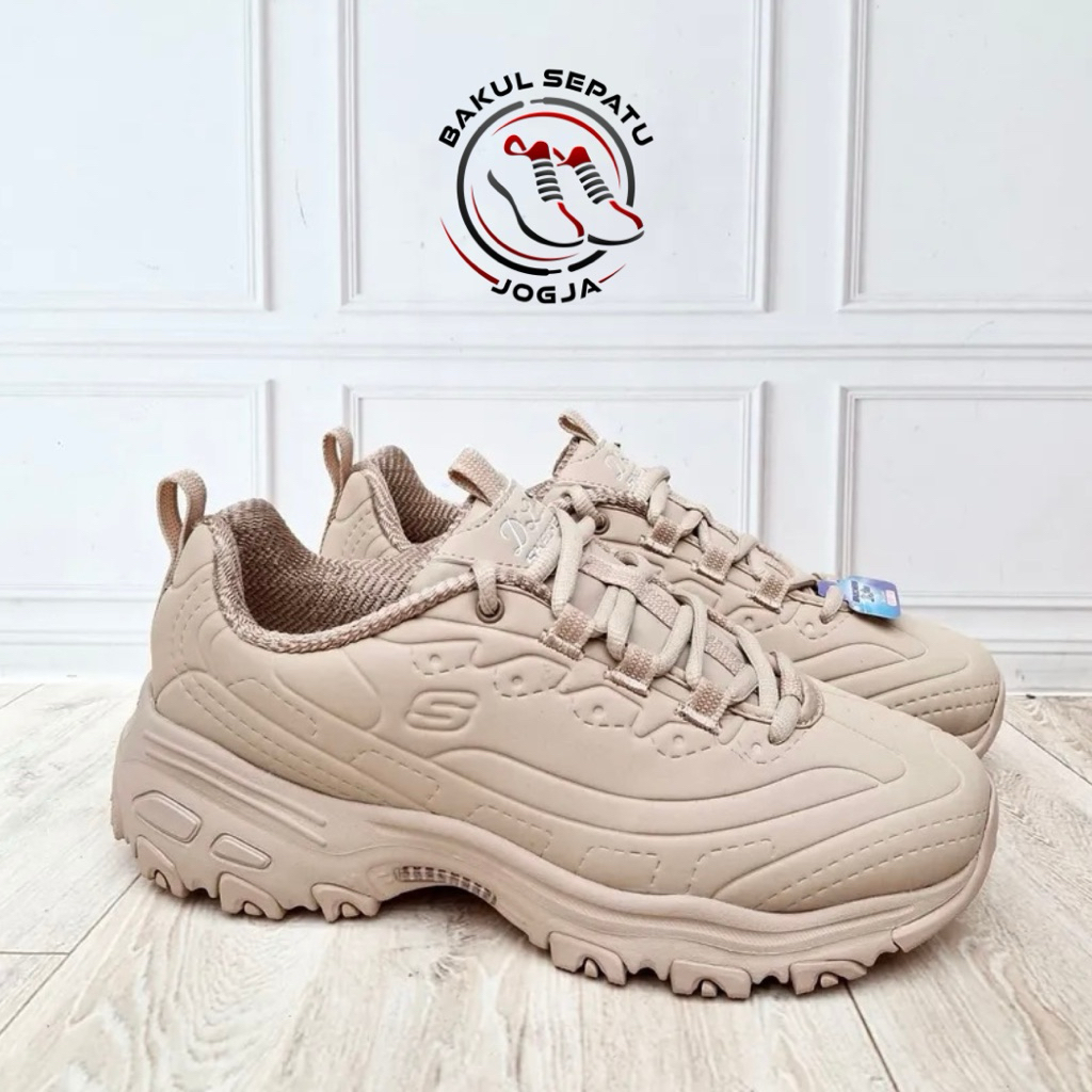 Sepatu Wanita SKECHERS D'Lites (Size 37-40) Sneakers Casual Sport Sekolah Dewasa