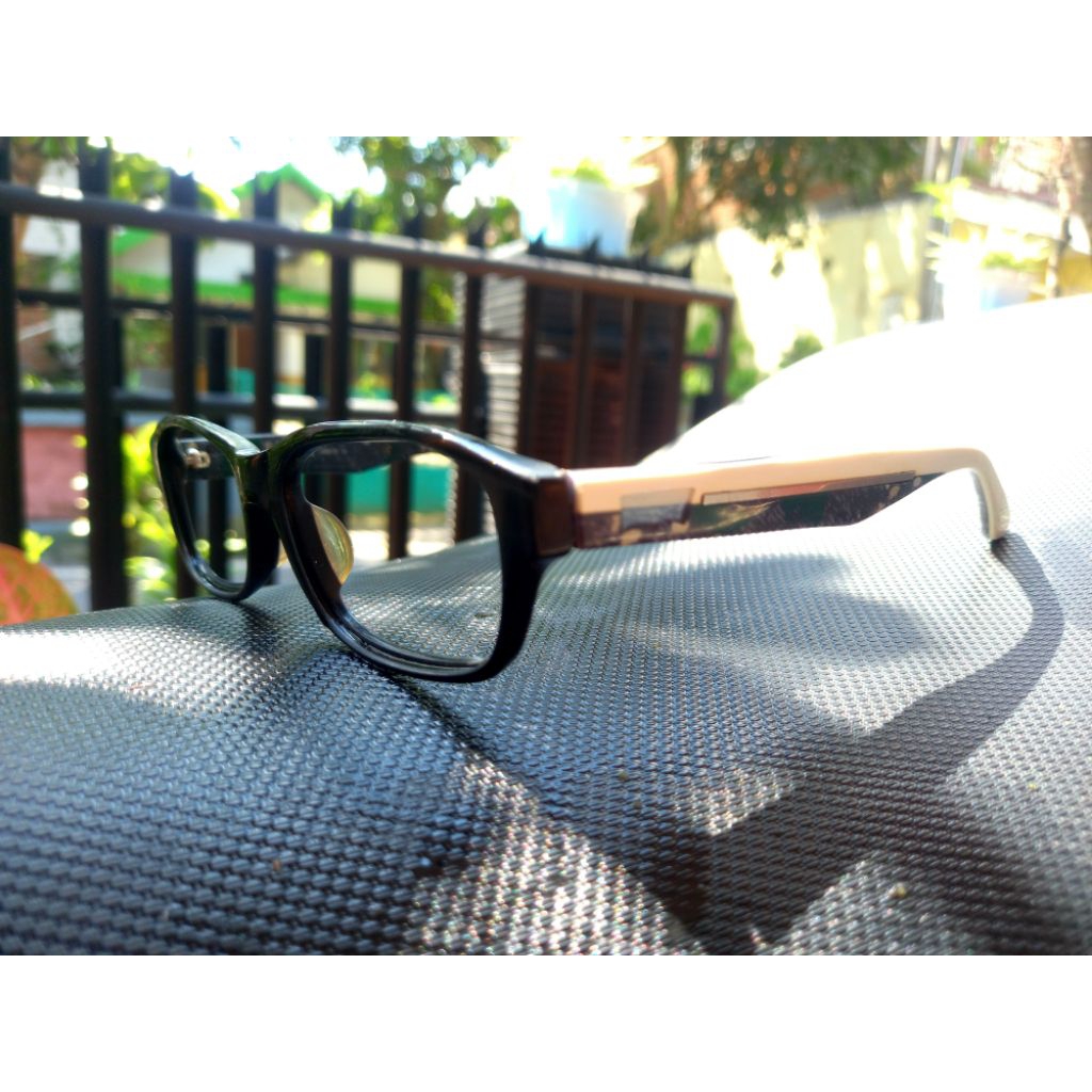 frame kacamata levis original