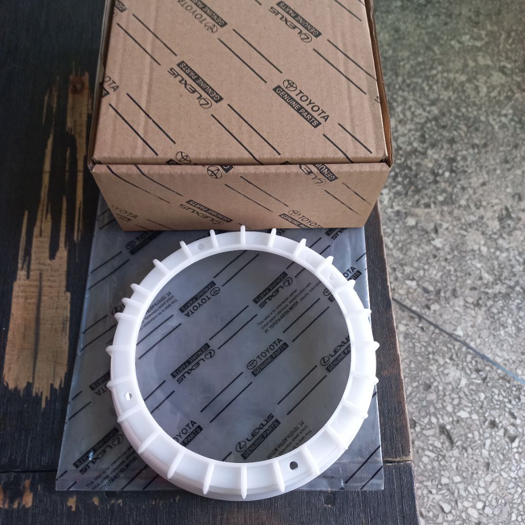 tutup fuel pump inova fortuner hilux innova original