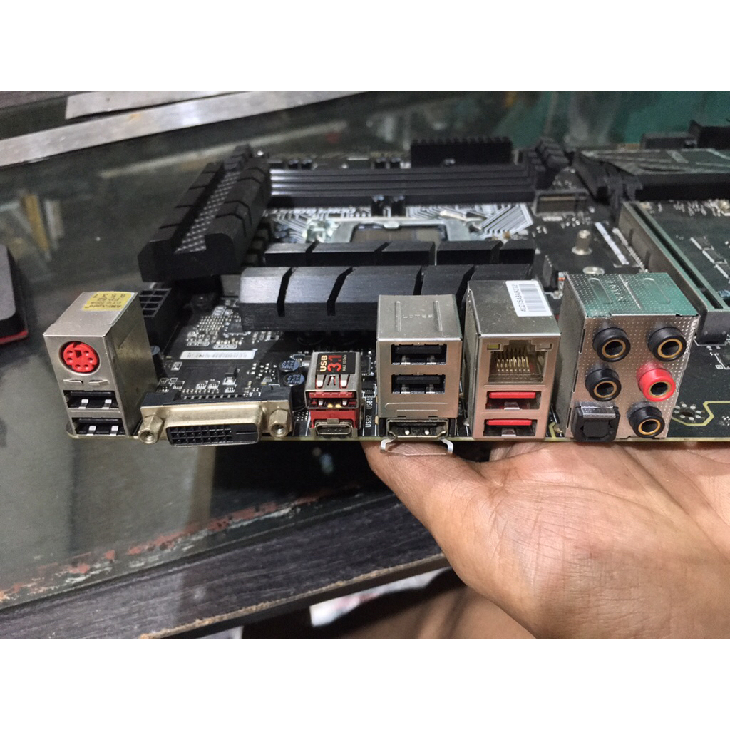 motherboard msi z170a pro gaming carbon RUSAK