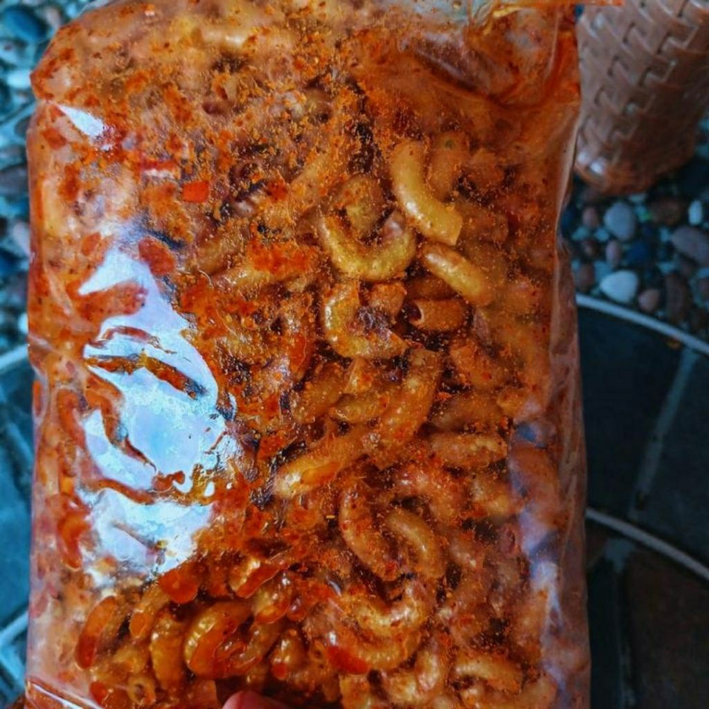 

500 gram makaroni cikruh kriuk pedas gurih kemasan ekonomis dijamin empuk tidak keras