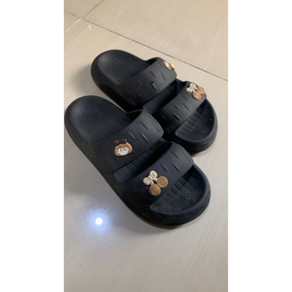 Sandal selop karet grosir