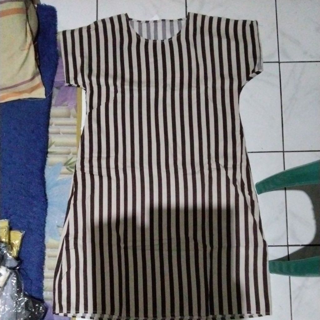 Daster payung midi ALL SIZE motif garis garis, bahan dingin
