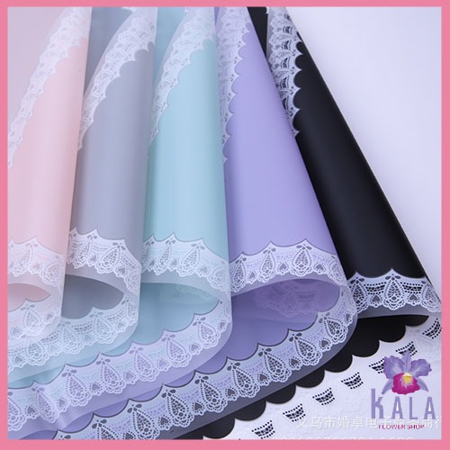 

Kertas Buket Bunga Motif Renda Lace Border Cellophane Flower Wrapping Paper KB6175