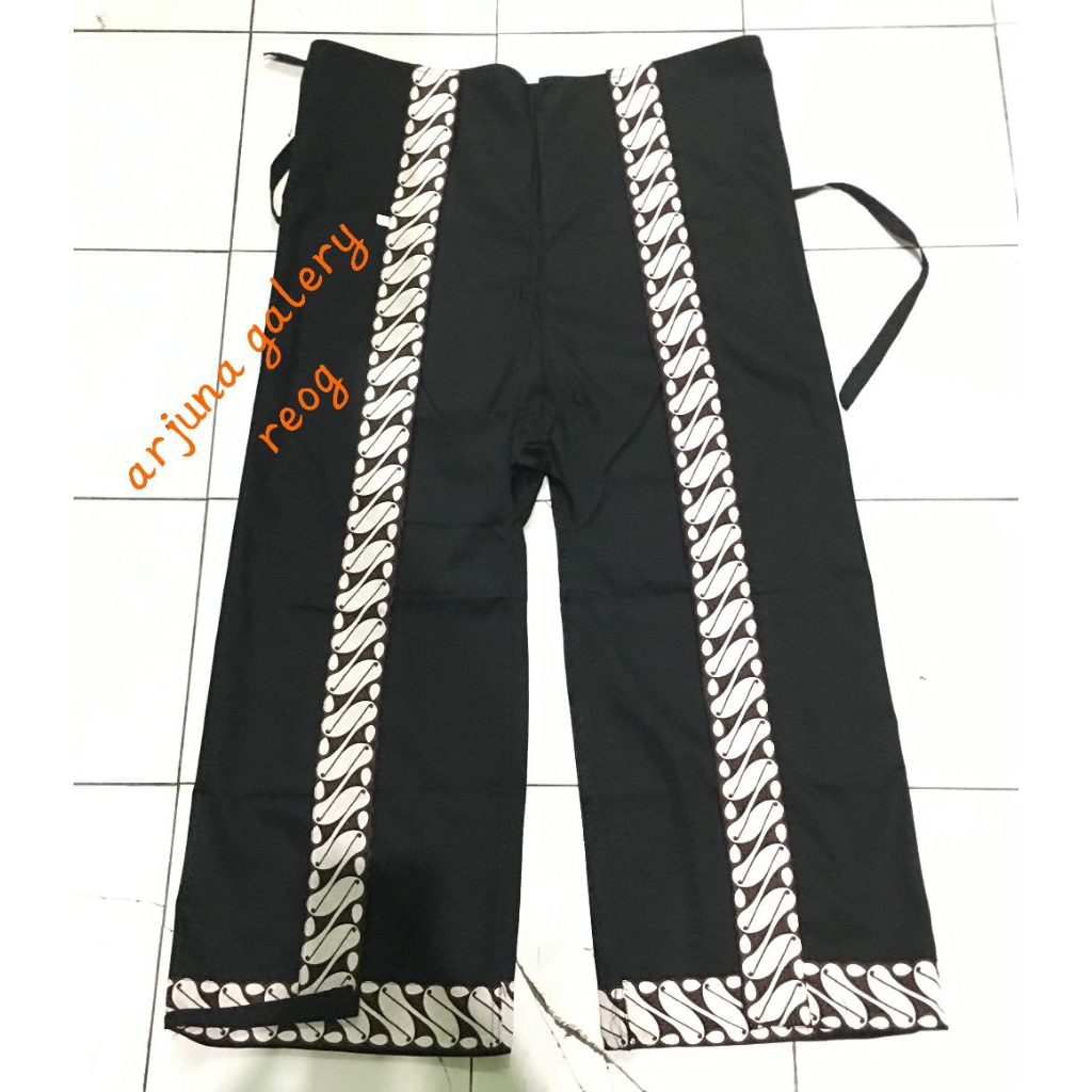 CELANA UBET / CELANA WAROK UBET / CELANA UBET MOTIF / CELANA BOPO