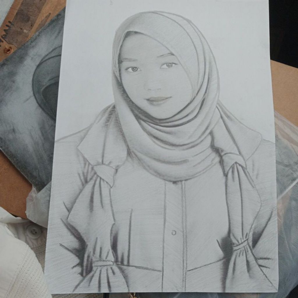 

lukisan pensil wajah